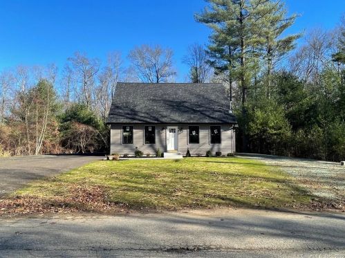 30 Walas Rd, Moosup, CT 06354 exterior