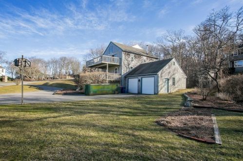 74 Sanderson Dr, Plymouth, MA 02360 exterior