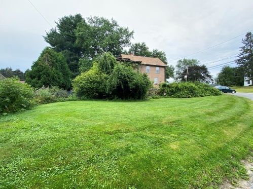 303 Main St, Millbury, MA 01527 exterior