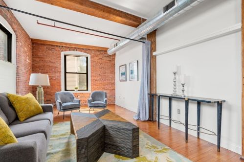 244 Brighton Ave, Roxbury-Xing, MA 02134 exterior