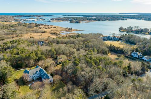 175 Seapuit Rd, Osterville, MA 02655 exterior