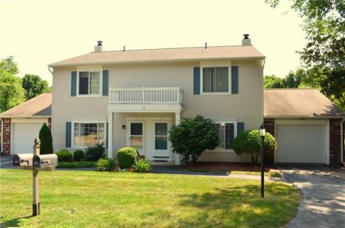 10 Eagle Ave, Warwick, RI 02889 exterior