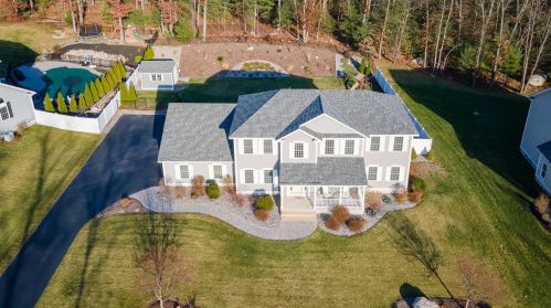 68 Hunter Mill Way, Londonderry, NH 03053 exterior
