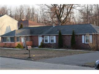 15 Victoria Ln, Union City, CT 06770 exterior