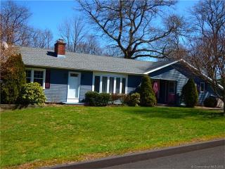 9 Francis Dr, Waterbury, CT 06716 exterior