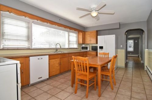 9 Packard Ave, North-Providence, RI 02911 exterior