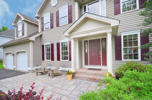 32 Centerbrook Dr, Farmington, CT 06032 exterior