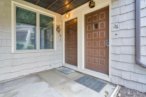 28 Little Oak Ln, Rocky-Hill, CT 06067 exterior