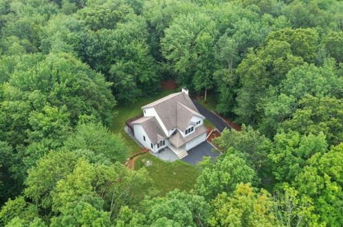 452 Chestnut Hill Rd, Glocester, RI 02814 exterior