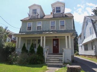 315 Ellsworth St, Bridgeport, CT 06605 exterior