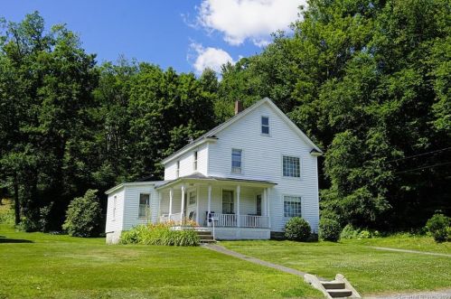 547 Riverside Ave, Torrington, CT 06790 exterior