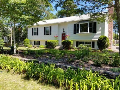 33 Blackthorn Path, Sandwich, MA 02644 exterior