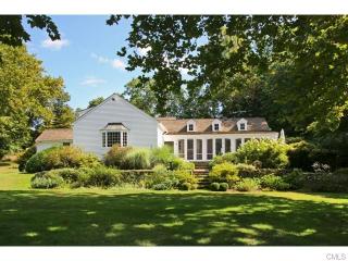 55 Compo Rd, Westport, CT 06880 exterior