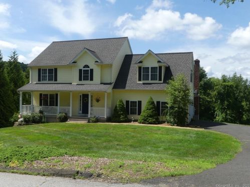 156 Kelsey St, Middletown, CT 06457 exterior