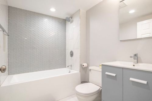 32 Braddock Park, Roxbury-Xing, MA 02116 exterior