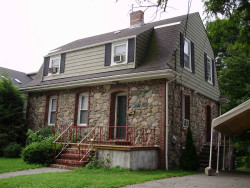 29 Florence St, Newton, MA 02459 exterior