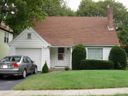 22 Owatonna St, Newton, MA 02466 exterior