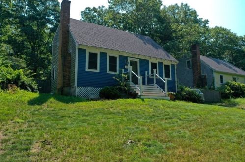 48 Lancaster Ave, Plymouth, MA 02360 exterior