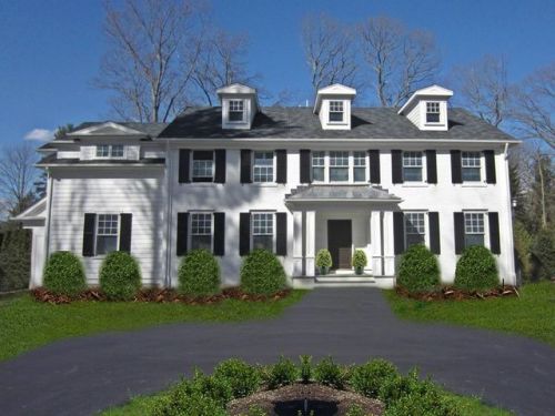 18 Allen Rd, Wellesley, MA 02481 exterior