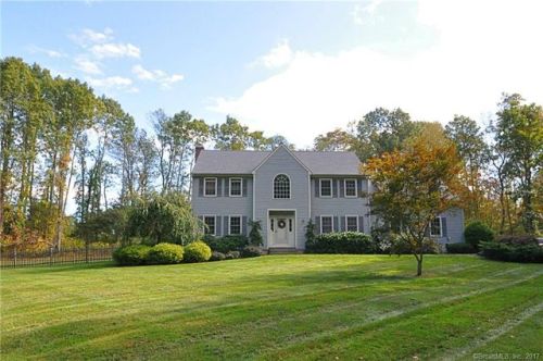 14 Fernbrook Dr, Brookfield Center, CT 06804 exterior