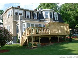 77 Maple St, Killingly, CT 06239 exterior