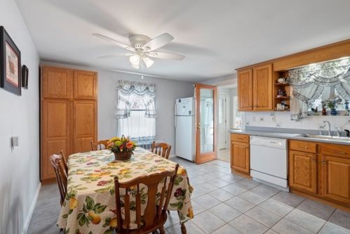 111 Sigourney St, Revere, MA 02151 exterior