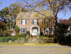 19 Montvale Rd, Newton, MA 02459 exterior