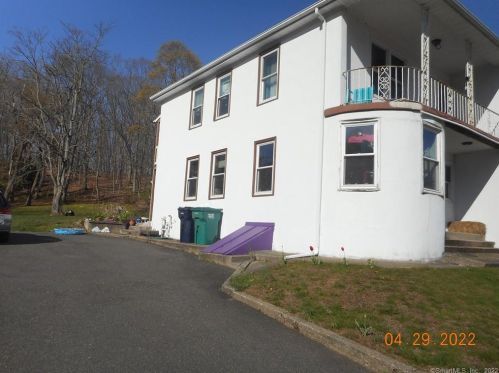 7 Hillside Ave, Seymour, CT 06483 exterior