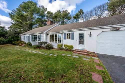 30 Ginger Ln, Osterville, MA 02655 exterior