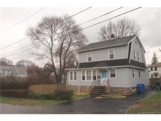 79 Ridgefield Ave, Waterbury, CT 06705 exterior