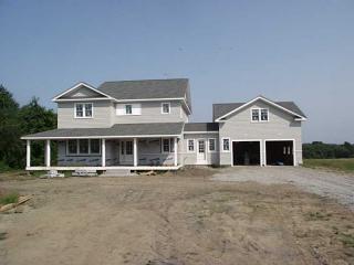 40 Arnold Ave, Jamestown, RI 02835 exterior