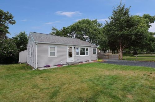 18 Beach St, Wareham, MA 02571 exterior