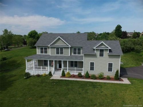 15 Marie Ln, Wallingford, CT 06492 exterior