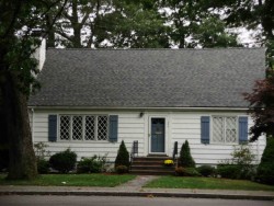 599 Chestnut St, Newton, MA 02468 exterior