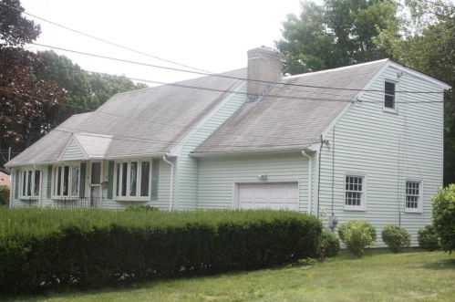 12 Bentley Rd, Warwick, RI 02888 exterior