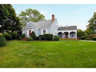 71 Boulevard, Middletown, RI 02842 exterior