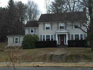 7 Coltland Dr, Pittsfield, MA 01201 exterior