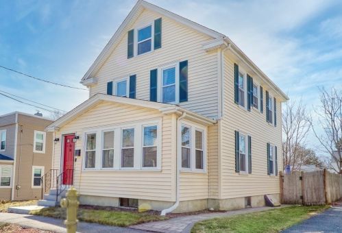 31 Bayard St, Dedham, MA 02026 exterior