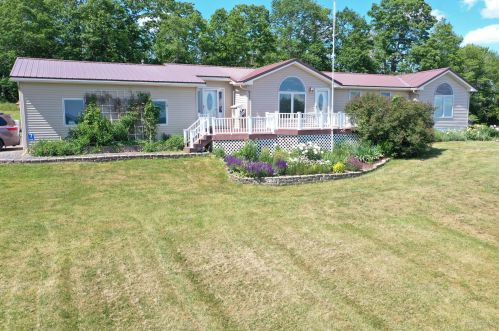 7 Rose Ln, Carmel, ME 04419 exterior