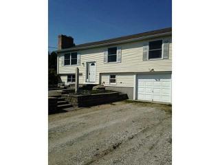80 Cherokee Dr, Portsmouth, RI 02871 exterior