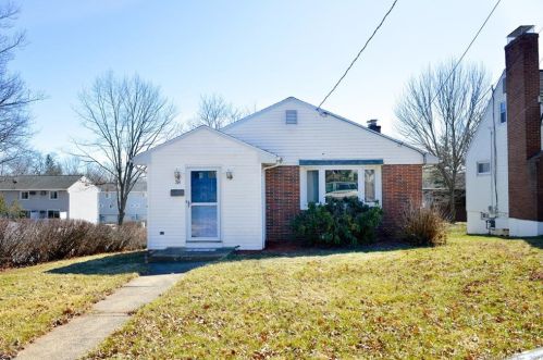 38 Crescent Ave, New-Britain, CT 06051 exterior