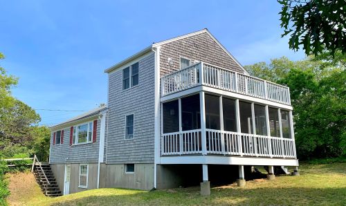 27 Beach Plum Ln, Eastham, MA 02642 exterior