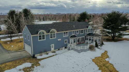 96 Lake Ridge Dr, Sidney, ME 04330 exterior