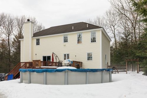 72 Croft Ln, Chester, NH 03036 exterior