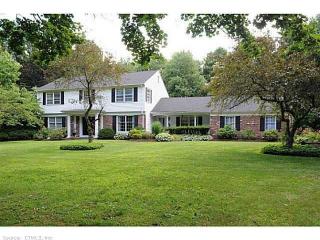 431 Beacon Hill Dr, Cheshire, CT 06410 exterior