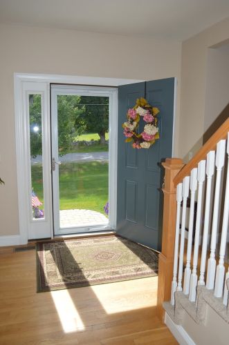 12 Old Chester Rd, Derry, NH 03038 exterior
