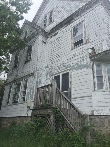 15 Hudson Ave, Lawrence, MA 01841 exterior