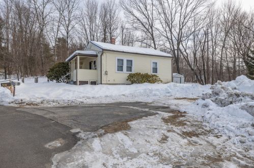 18 Merton Blvd, Lewiston, ME 04240 exterior