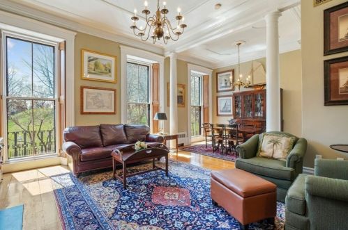 16 Monument Sq, Roxbury Xing, MA 02129 exterior