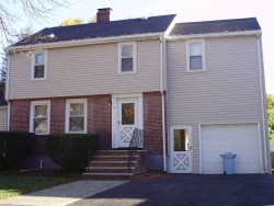 8 Lantern Ln, Newton, MA 02459 exterior